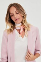 Apaszka różowa. Czerwone szaliki i chusty damskie MOODO, bez wzorów, z poliesteru. Za 34.99 zł.