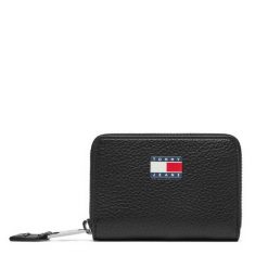 Portfel Tommy Jeans. Czarne portfele damskie Tommy Jeans, bez wzorów, z jeansu. Za 179.99 zł.