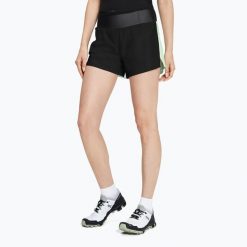 Spodenki damskie On Ultra. Czarne szorty damskie On, l, bez wzorów, z elastanu. Za 289.99 zł.