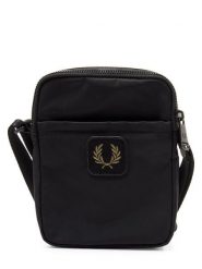 Fred Perry torba na ramię Mężczyźni czarny, ONE SIZE. Czarne torby na ramię męskie Fred Perry, bez wzorów, na ramię. Za 249.95 zł.
