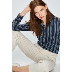 Vero Moda - Koszula Nicky. Szare koszule damskie Vero Moda, w paski, z poliesteru, casualowe, z klasycznym kołnierzykiem, z długim rękawem. W wyprzedaży za 69.90 zł.