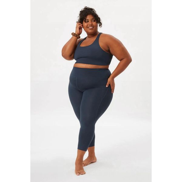 Damskie legginsy Girlfriend Collective Compressive High-Rise. Niebieskie legginsy damskie GIRLFRIEND COLLECTIVE, bez wzorów, na fitness i siłownię. Za 389.50 zł.