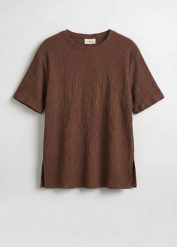 T-shirt z krepy borken. Brązowe bluzki damskie bonprix, bez wzorów, bez kołnierzyka, bez ramiączek. Za 59.99 zł.