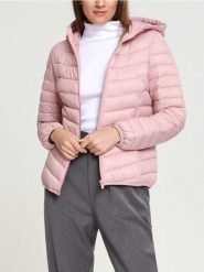 Kurtka pikowana - różowy. Czerwone kurtki damskie Sinsay, l, bez wzorów, z kapturem. Za 59.99 zł.
