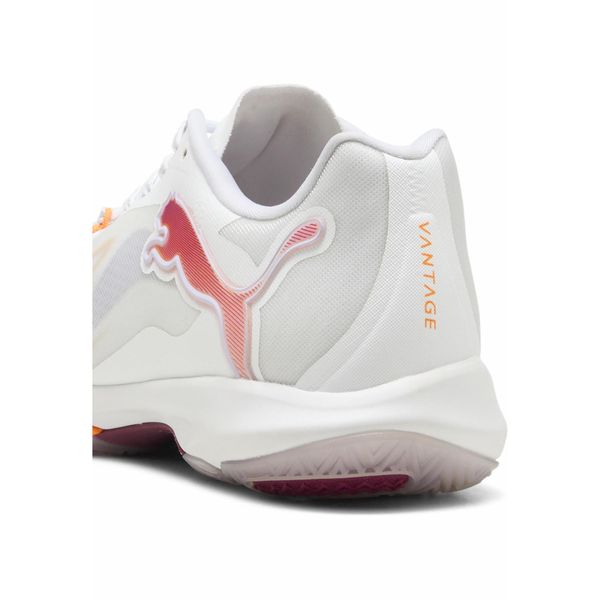 Damskie buty do piłki ręcznej Vantage NITRO™ PUMA. Białe obuwie sportowe damskie Puma, bez wzorów, do piłki ręcznej. Za 669.00 zł.