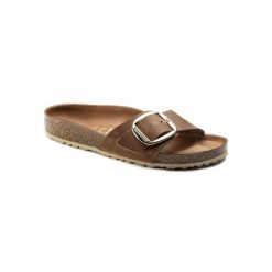 Klapki damskie Birkenstock Madrid Big Buckle Cognac Natural Leather. Brązowe klapki damskie Birkenstock, bez wzorów, z materiału, sportowe, bez obcasa. Za 833.00 zł.