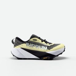 Buty do biegania w terenie damskie Kiprun Kipsummit Max. Czarne obuwie sportowe damskie KIPRUN, bez wzorów, do biegania. Za 599.99 zł.