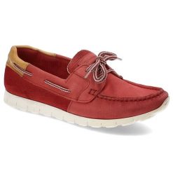 Mokasyny damskie Tamaris, naturalna skóra nubukowa z klasycznym wiązaniem przeszyciami wokół noska oraz lekką podeszwą, czerwone Chili, 1-23624-20-53. Czerwone mokasyny damskie Tamaris, z nubiku, biznesowe. Za 229.00 zł.