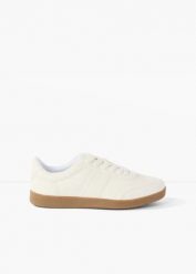 Sneakersy w stylu retro. Białe obuwie sportowe damskie bonprix, bez wzorów. Za 109.99 zł.