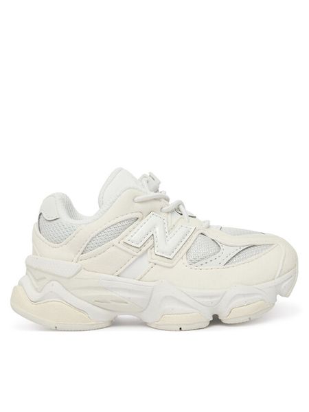 New Balance Sneakersy IV9060LL Biały. Białe buty sportowe dziewczęce New Balance, bez wzorów, z materiału, bez zapięcia. Za 399.99 zł.