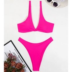 Bikini z trójkątnym topem na plażę i basen Muire. Czerwone bikini damskie Intica, na lato, l, bez wzorów. W wyprzedaży za 139.00 zł.