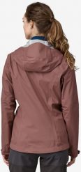 Kurtka z membraną damska Patagonia Granite Crest Jacket - dulse mauve. Fioletowe kurtki damskie Patagonia, bez wzorów, bez kaptura. Za 1,125.49 zł.