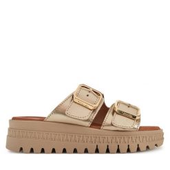 Klapki Tamaris. Żółte klapki damskie Tamaris, bez wzorów, bez obcasa. Za 359.99 zł.