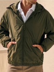 Kurtka wiatrówka - khaki. Brązowe kurtki męskie Sinsay, l, bez wzorów, bez kaptura. W wyprzedaży za 29.99 zł.