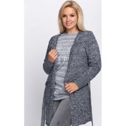 Granatowy Kardigan First To Lie. Niebieskie kardigany damskie Born2be. Za 49.99 zł.