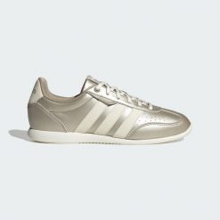 Buty Barreda Lo. Białe obuwie sportowe damskie Adidas, bez wzorów. Za 299.00 zł.