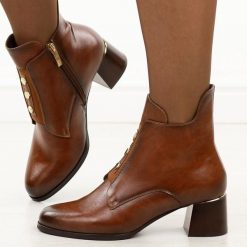 Brązowe botki damskie na obcasie Potocki 12667. Brązowe botki damskie POTOCKI, na jesień, z gumy, eleganckie, z okrągłym noskiem, bez obcasa, na obcasie, bez zapięcia. Za 229.00 zł.