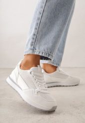 Białe Sneakersy z Siateczką i Antypoślizgową Podeszwą Katala. Białe obuwie sportowe damskie Born2be, bez wzorów, z jeansu, trekkingowe. Za 119.99 zł.