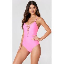 Hot Anatomy Kostium kąpielowy Perfect - Pink. Różowe kostiumy jednoczęściowe damskie Hot Anatomy. Za 202.95 zł.
