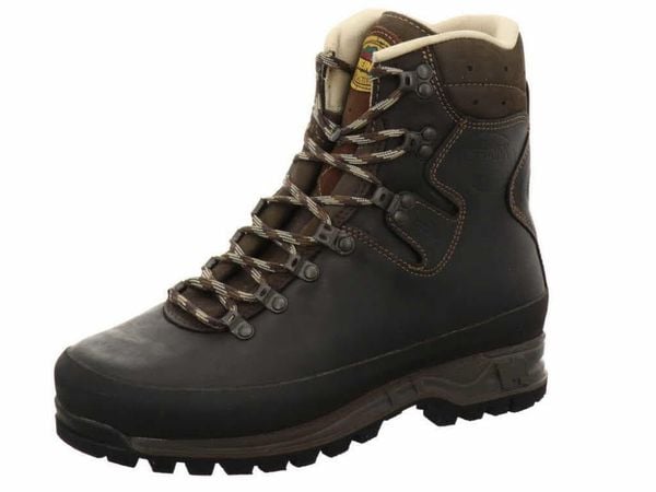 Buty trekkingowe Meindl Engadin Men MFS. Brązowe trekkingi męskie Meindl, trekkingowe. Za 1,440.50 zł.