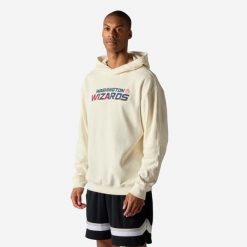 Bluza z kapturem do koszykówki unisex Tarmak NBA Wizards. Białe bluzy sportowe damskie KIPSTA, m, bez wzorów, z bawełny, z kapturem, na fitness i siłownię. Za 149.99 zł.