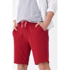Szorty chino - Czerwony. Czerwone spodnie materiałowe męskie House, l, bez wzorów. W wyprzedaży za 59.99 zł.