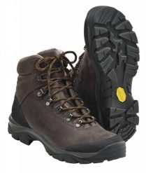 Średnie buty turystyczne Pinewood. Brązowe trekkingi męskie Pinewood, trekkingowe. Za 809.99 zł.