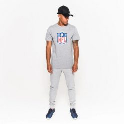 Koszulka New Era NFL. Szare koszulki sportowe męskie New Era, xs, bez wzorów, z materiału, bez kołnierzyka, bez ramiączek, do piłki nożnej. Za 126.50 zł.