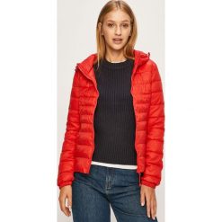 Only - Kurtka. Czerwone kurtki damskie Only, l, bez wzorów, z materiału, krótkie, z kapturem. Za 219.90 zł.