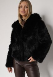 Czarna Kurtka Futrzana z Nieodpinanym Kapturem Vetirire. Czarne kurtki damskie Born2be, l, bez wzorów, z futra. Za 199.99 zł.