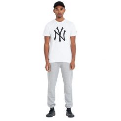 Koszulka New York Yankees. Białe koszulki sportowe męskie New Era, l, bez wzorów, z materiału, bez kołnierzyka, bez ramiączek. Za 174.00 zł.