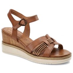 Brązowe Sandały Tamaris Damskie Modne Buty Letnie. Brązowe klapki damskie Tamaris, z aplikacjami, z materiału, bez obcasa, na koturnie, bez zapięcia. Za 309.00 zł.
