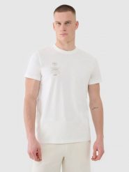 4F T-shirt regular z nadrukiem męski - beżowy M. Brązowe koszulki sportowe męskie 4f, m, bez wzorów, z bawełny, bez kołnierzyka, bez ramiączek. W wyprzedaży za 49.99 zł.