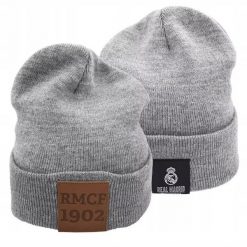 Czapka zimowa kibica dla Dorosłych 56 REAL MADRYT oficjalny licencjonowany. Czapki i kapelusze męskie Rogers, na zimę, bez wzorów. Za 108.89 zł.