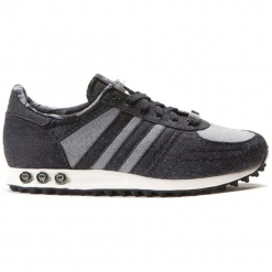 Buty sportowe w kolorze szaro-czarnym. Czarne buty sportowe męskie Adidas, Reebok, z materiału. W wyprzedaży za 324.95 zł.
