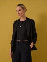 Marynarka z domieszką lnu - czarny. Czarne żakiety damskie Sinsay, l, bez wzorów. Za 69.99 zł.