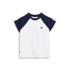 T-shirt z retro logo damski Superdry Essential. Białe koszulki sportowe damskie Superdry., bez wzorów, bez kołnierzyka, bez ramiączek. W wyprzedaży za 106.90 zł.