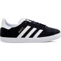 Adidas czarne Gazelle 476. Czarne trampki i tenisówki damskie Adidas, bez wzorów, ze skóry, klasyczne, bez zapięcia. W wyprzedaży za 359.00 zł.