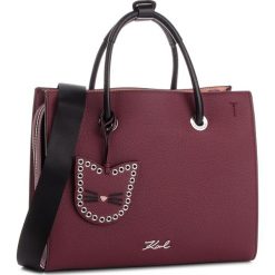 Torebka KARL LAGERFELD - 86KW3026 Wine. Czerwone torebki do ręki damskie KARL LAGERFELD, ze skóry. Za 1,659.00 zł.