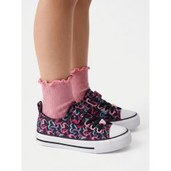 Trampki DeeZee. Czarne trampki i tenisówki dziewczęce DeeZee, bez wzorów, bez zapięcia. Za 79.99 zł.