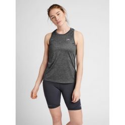 Damska koszulka typu tank top Newline Running. Szare t-shirty damskie Newline, bez wzorów, z tkaniny, bez kołnierzyka. Za 174.00 zł.
