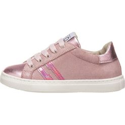 Sneakersy w kolorze jasnoróżowym. Trampki i tenisówki dziewczęce Grünland Junior & Co. W wyprzedaży za 197.95 zł.