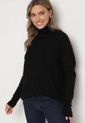 Czarny Sweter z Golfem i Dodatkiem Kaszmiru Rorizia. Czarne swetry damskie Born2be, na zimę, z aplikacjami, z jeansu, biznesowe, bez kołnierzyka, bez ramiączek, długie, bez kaptura. Za 119.99 zł.
