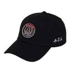 Czapka z daszkiem piłkarska Paris Saint Germain. Czarne czapki i kapelusze męskie PARIS SAINT GERMAIN, bez wzorów, sportowe. Za 109.00 zł.