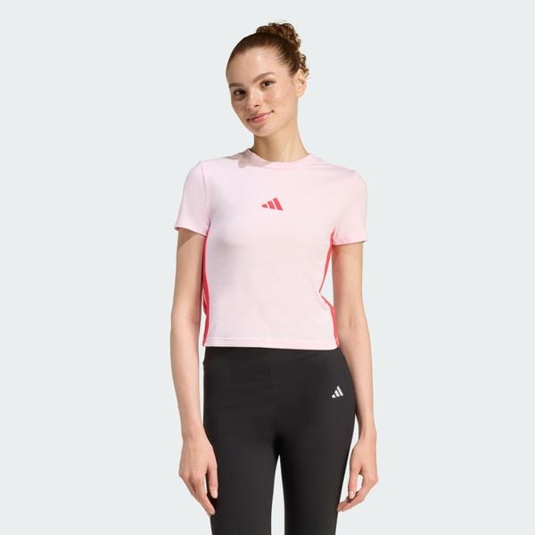 Koszulka Essentials 3-Stripes Slim Baby. Czerwone obuwie sportowe damskie Adidas, bez wzorów, na fitness i siłownię. Za 109.00 zł.