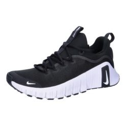 Buty do biegania damskie Nike Free Metcon 6. Czarne obuwie sportowe damskie Nike, bez wzorów, z materiału, do biegania. Za 538.00 zł.