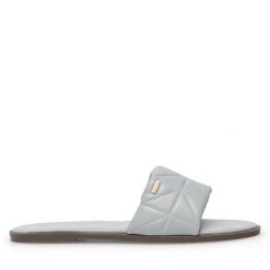Klapki MEXX. Niebieskie klapki damskie Mexx, bez wzorów, bez obcasa. Za 49.99 zł.