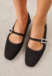 Czarne Balerinki z Imitacji Zamszu o Fasonie Mary Jane z Cyrkoniową Klamrą Ireltise. Czarne baleriny damskie Renee, z aplikacjami, eleganckie, bez obcasa. Za 79.99 zł.