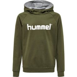 Bluza dziecięca z kapturem Hummel Hmlgo Logo. Szare bluzy dla chłopców Hummel, bez wzorów, z polaru, bez ramiączek, z kapturem. Za 212.90 zł.
