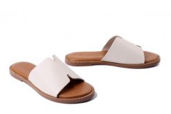 TAMARIS 1-27135-42 418 ivory, klapki damskie. Brązowe klapki damskie Tamaris, bez wzorów, bez obcasa. Za 212.42 zł.